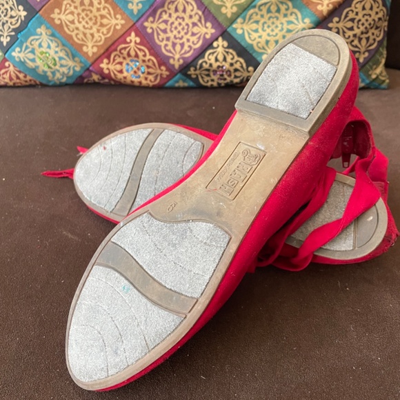 Red ballerina flats with laces.- size 9 - Picture 4 of 4
